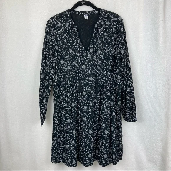 Old Navy Womens Pintuck Boho Black & White Floral Dress sz Small